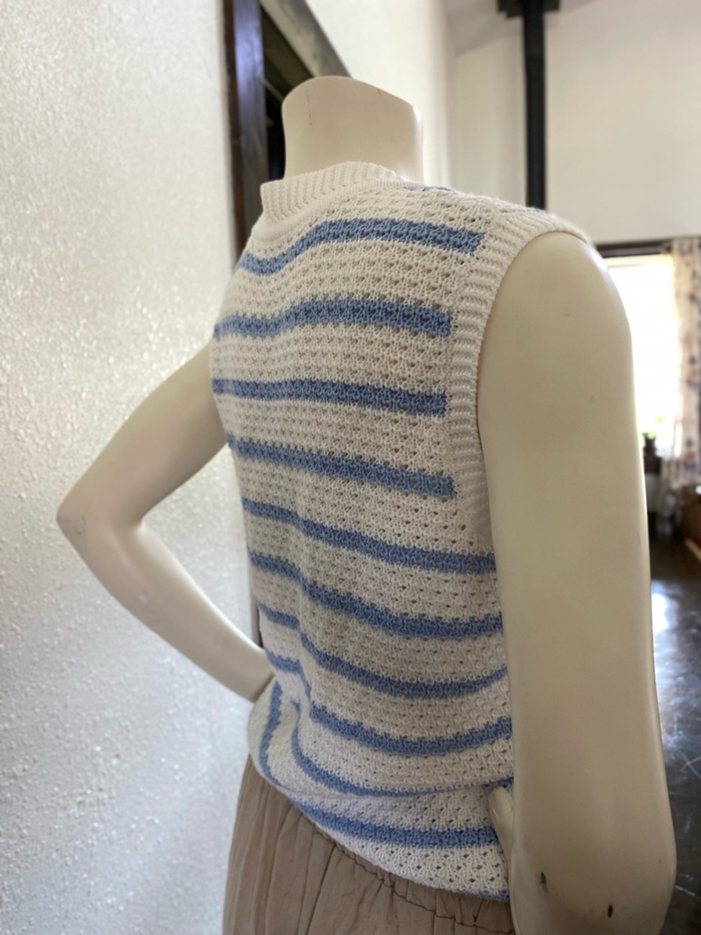 Sleeveless Striped Knit Cardigan Vest in White & Light Blue - Picture 4 of 5